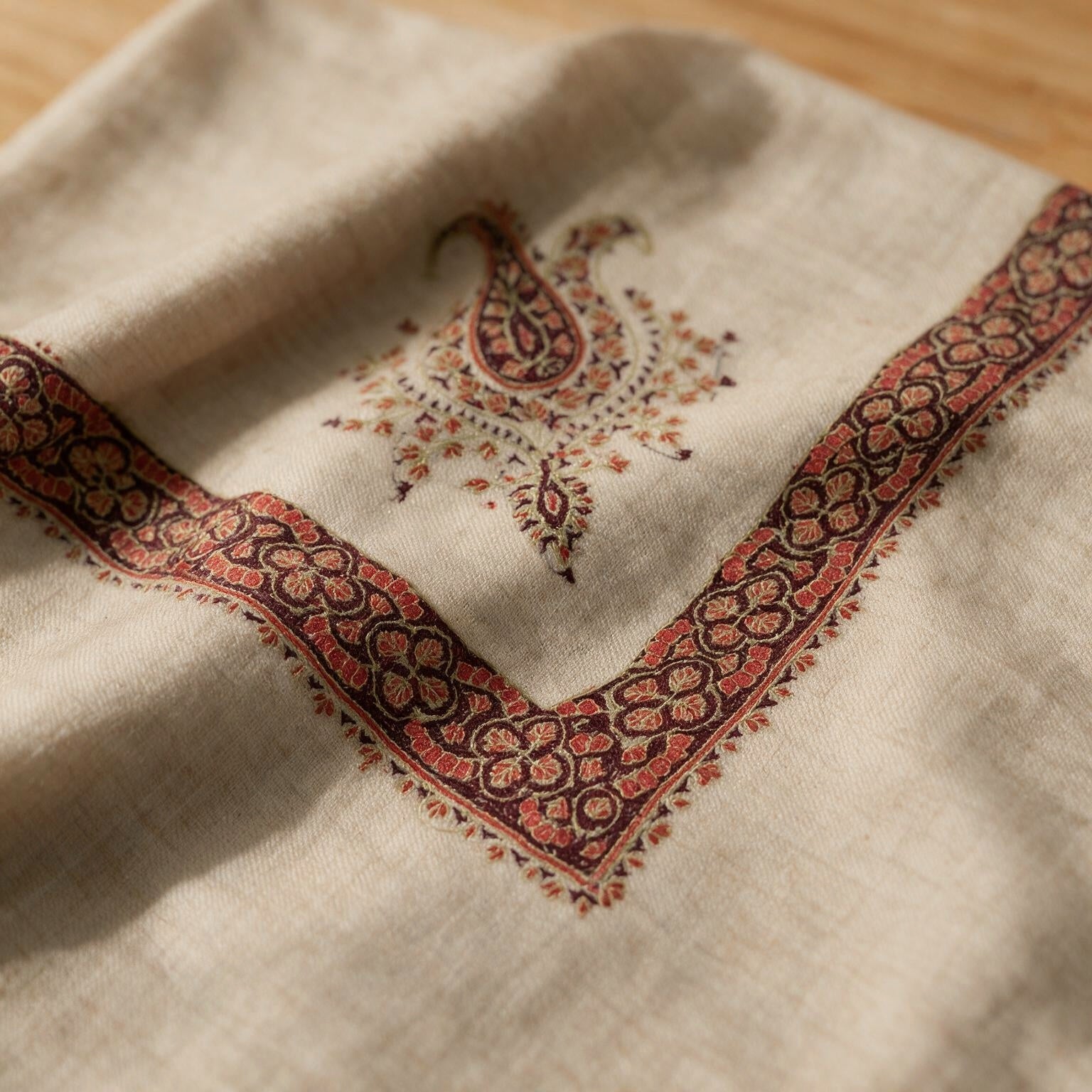 Marjan Kashmiri pashmina ghutra in natural ecru with red and rust paisley sozni embroidery
