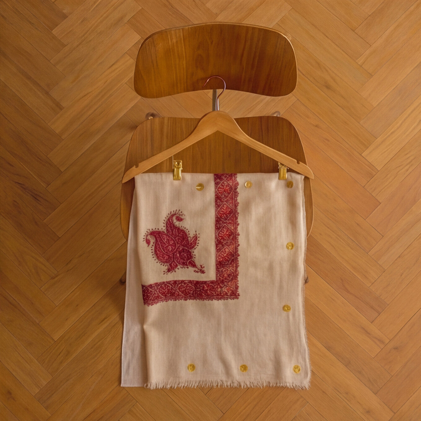 Pashmina Ghutra Habr - angle 6, hand-loomed Kashmiri pashmina