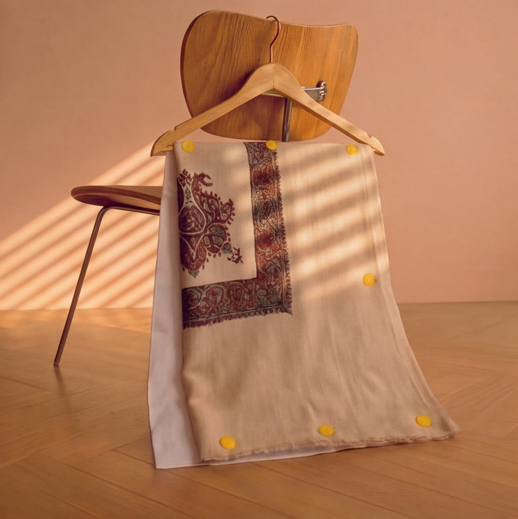 Pashmina Ghutra Ramad - angle 6, hand-loomed Kashmiri pashmina