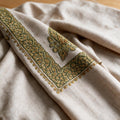 Kashmiri pashmina ghutra embroidery close-up