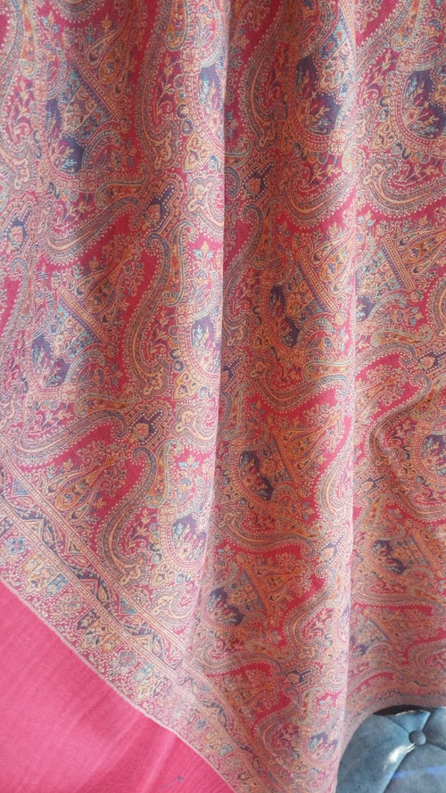 Jouri shawl close-up, coral pink paisley