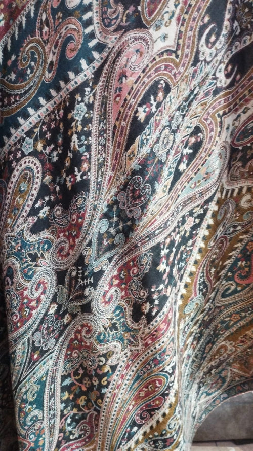 Samar stole close-up, black and ivory paisley